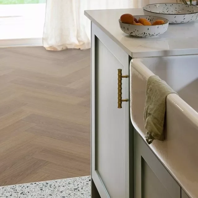 Moduleo Lijm PVC ROOTS 0,55 GLYDE OAK 22877Y 632x158x2,5 mm Visgraat Rechtstreeks Van De Fabrikant